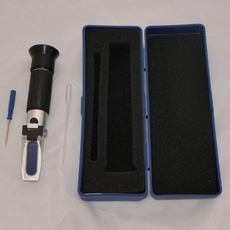 Portable Refractometer with Automatic Temperature Compensation (28-62 Brix)