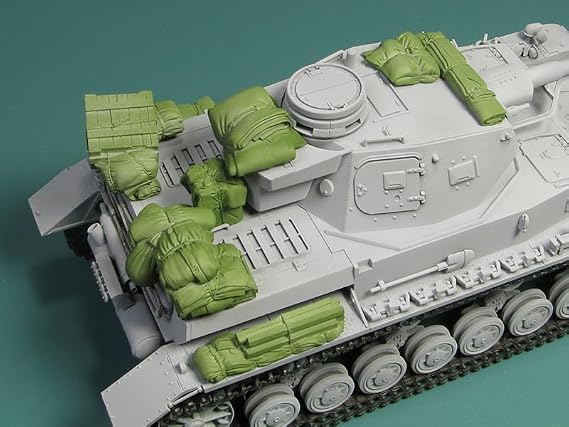 Eureka E-033 1/35 Panzerkampfwagen IV (All Versions) Stowage Set 9pcs