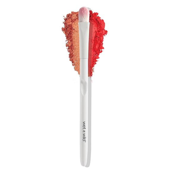 wet n wild Eyeshadow Brush, Precision Blending Application, Soft Synthetic Fibers, Ergonomic Handle for Comfortable Precision Control