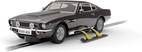 Scalextric C4229 James Bond Lotus Esprit S1 - The Spy Who Loved Me, White