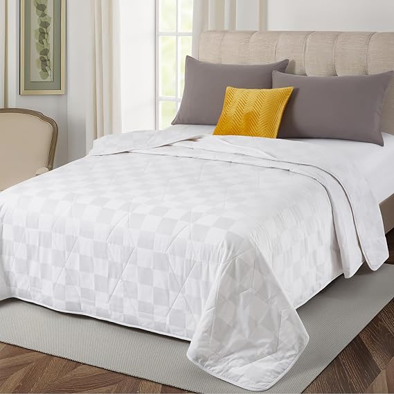 Lightweight White 100% Cotton Quilt, Comforter Twin Size