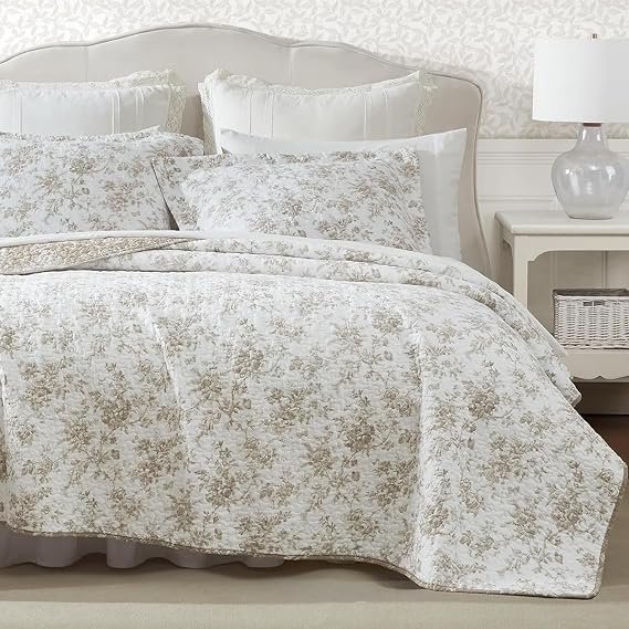 Laura Ashley - Kral Yorgan Seti, Ters Çevrilebilir Çiçekli Pamuklu Yatak Takımı, Eşleşen Yastık Kılıflı, Her Mevsim için Ev Dekoru (Duvarlı Bahçe Kahverengi, King)