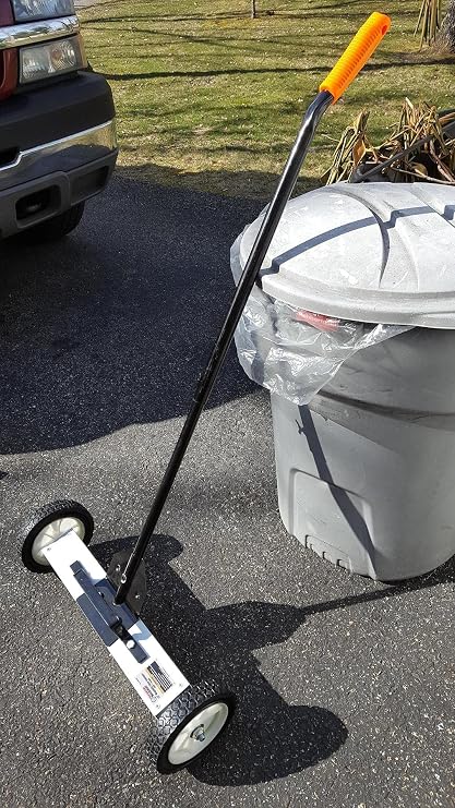 22" Magnetic Floor Sweeper with Release