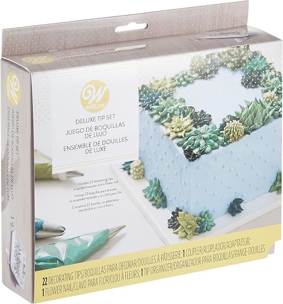 Wilton 22-Piece Deluxe Decorating Tip Set Purple