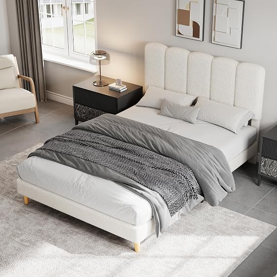Double Bed Frame (135x190 cm) – Bouclé Fabric Upholstered Kids Bed, Modern Low Platform with Adjustable Wavy Headboard, Underbed Storage & Wooden Slats – Beige